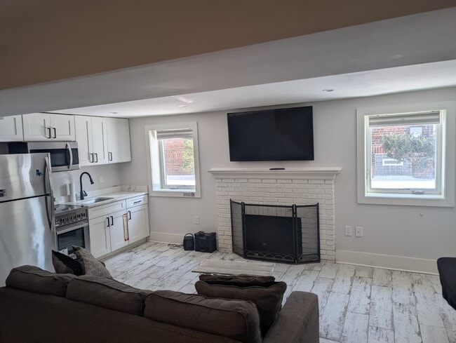 1304 Allison St NE, Unit NE