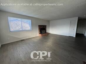 410 Brierwood Ct SE in Castle Rock, WA - Building Photo - Building Photo