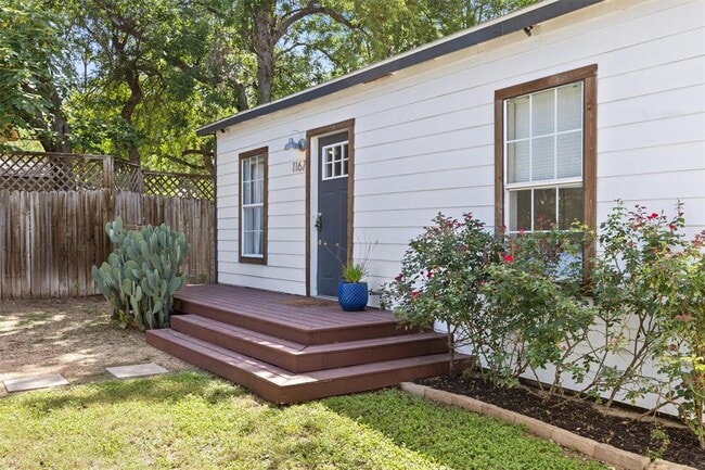 1167 Ridgeway Dr in Austin, TX - Building Photo - Building Photo