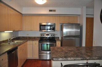 811 Chicago Ave in Evanston, IL - Building Photo - Building Photo
