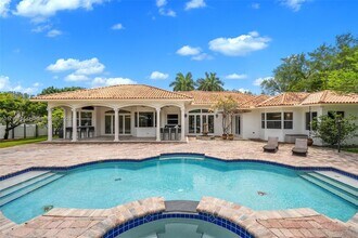 9400 SW 93rd Ct in Miami, FL - Building Photo - Building Photo