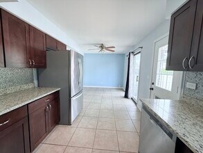 213 Frederick Pl in Wood Dale, IL - Building Photo - Building Photo