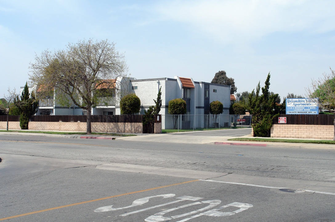 Devonshire Village Apartments in Hemet, CA - Building Photo