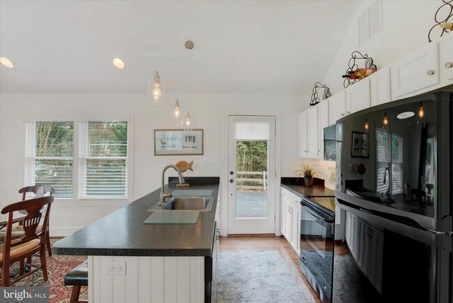 1711 Wilson Point Rd in Middle River, MD - Building Photo - Building Photo