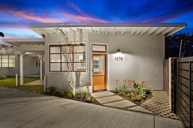 property at 1636-1638 Santa Ana Ave