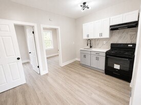 97 Cedar St, Unit 10 in Paterson, NJ - Building Photo