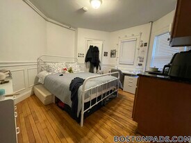 16-20 Westland, Unit 201 in Boston, MA - Building Photo