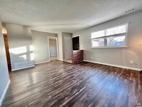 3710 Brush Creek Dr in Lawrence, KS - Building Photo - Building Photo
