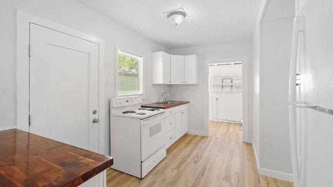 2026 22nd St S in St. Petersburg, FL - Building Photo - Building Photo