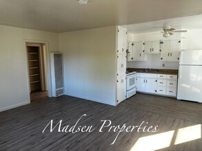 1887 6th Ave in Oroville, CA - Building Photo - Building Photo
