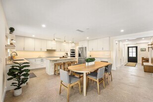 1070 Marble Way in Boca Raton, FL - Building Photo