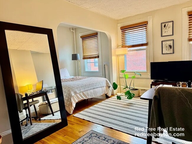 property at 32 Irving St