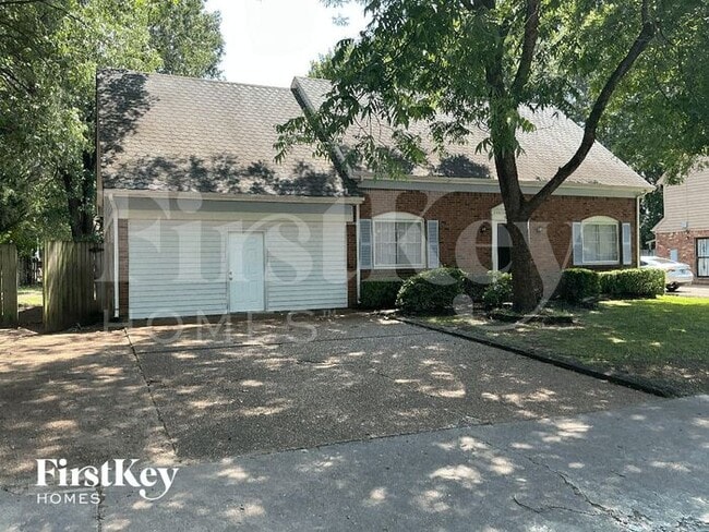 property at 6385 Kinston Park Dr