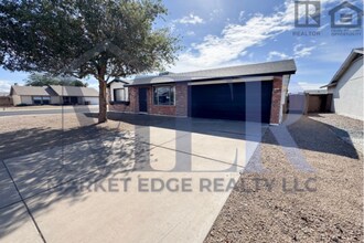 10421 W Puget Ave in Peoria, AZ - Foto de edificio - Building Photo