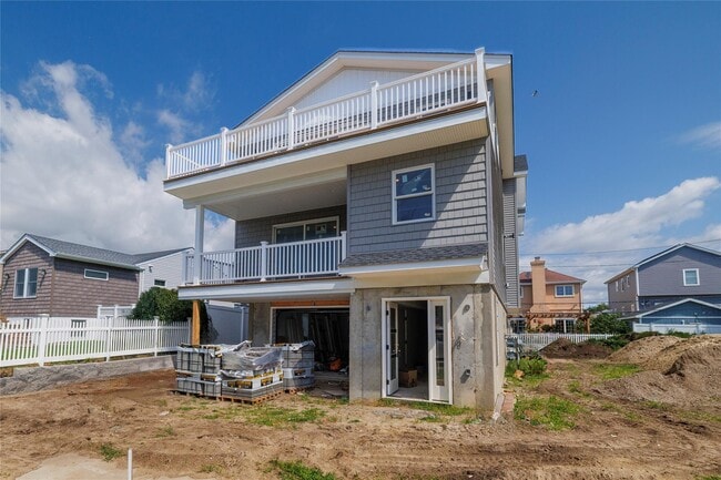 property at 529 E Chester St