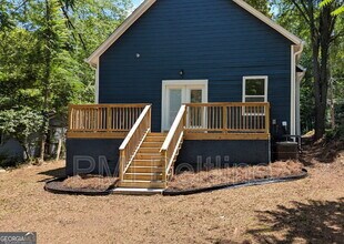 1321 Bridges Ave SW in Atlanta, GA - Building Photo - Building Photo