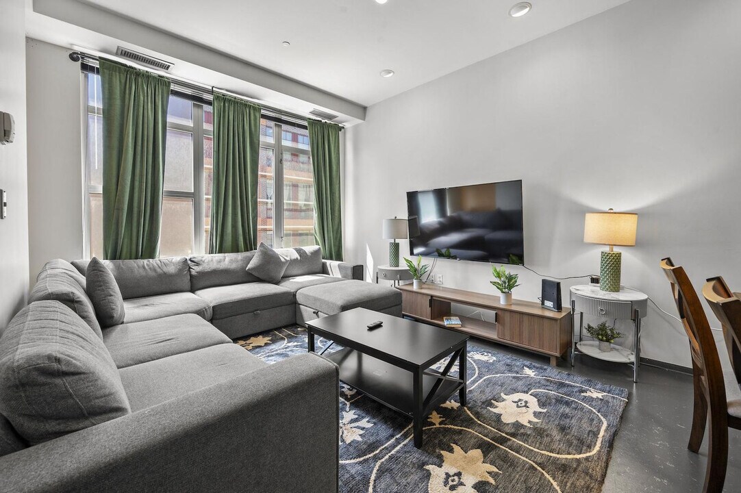 160 E Berkeley St, Unit ID1343276P in Boston, MA - Building Photo