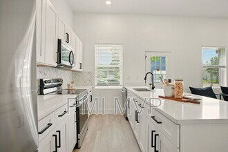 92 E Innis Ave in Columbus, OH - Building Photo - Building Photo