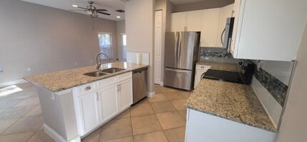 219 Lake Monterey Cir in Boynton Beach, FL - Building Photo - Building Photo