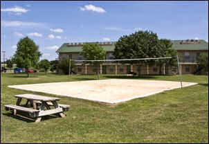 Village Square Apartments in Waco, TX - Foto de edificio - Building Photo