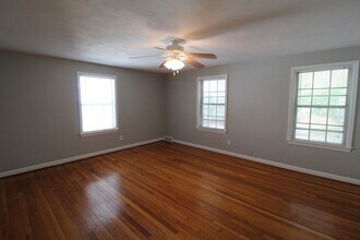 7608 Terrace St in Kansas City, MO - Foto de edificio - Building Photo