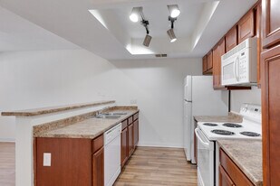 Marabrisa Condominiums in Mesa, AZ - Building Photo