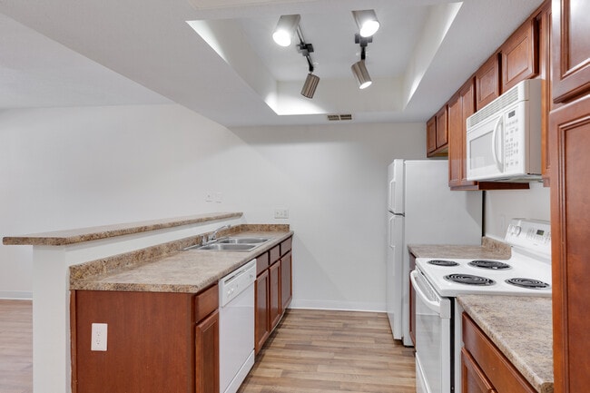 Marabrisa Condominiums