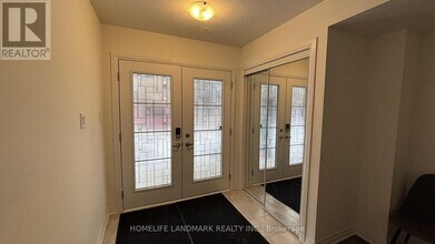 19 Pogie Dr in Welland, ON - Building Photo - Building Photo