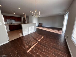 8 Winding Way in Hamburg, NJ - Building Photo - Building Photo