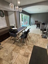 8226 Waynemer Way in Houston, TX - Building Photo - Building Photo