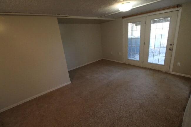 property at 10002 N Whitworth Dr