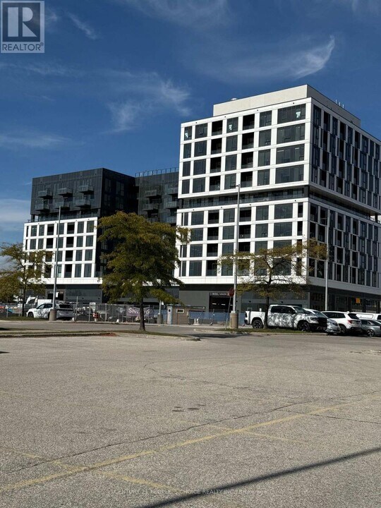 1037 The Queensway in Toronto, ON - Building Photo