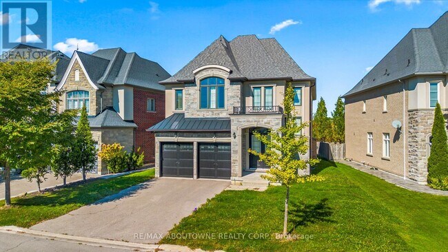 129 Robert Berry Crescent in King, ON - Building Photo - Building Photo