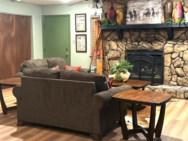 property at 828 W 51st St