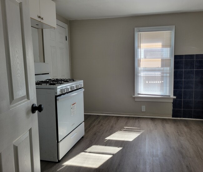 479 N Eureka Ave in Columbus, OH - Building Photo - Building Photo