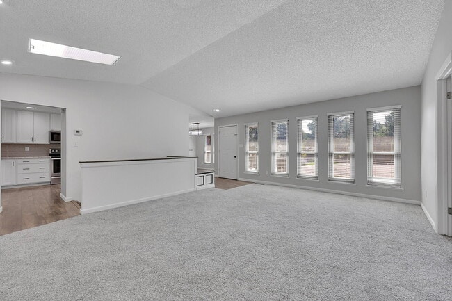 property at 1745 Applewood Ridge Ct