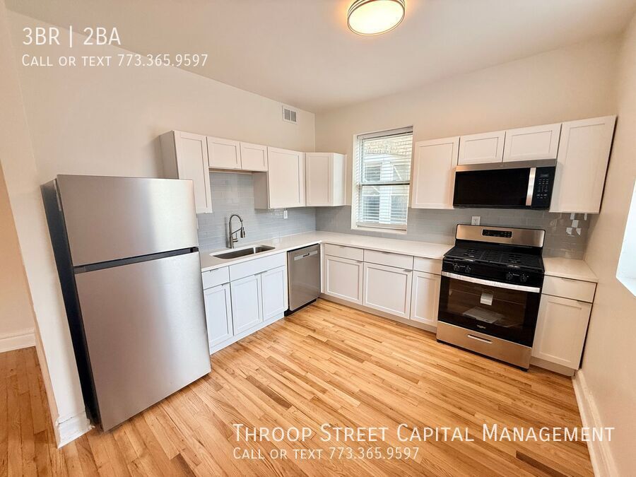 6134 S Vernon Ave in Chicago, IL - Building Photo