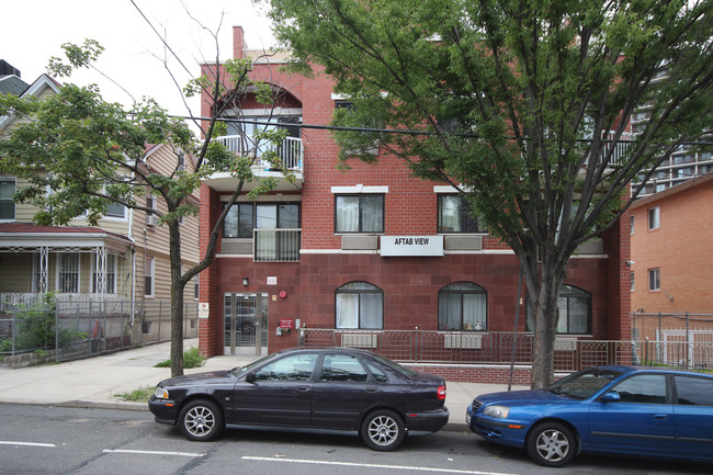 Park View Apartments in Astoria, NY - Foto de edificio - Building Photo