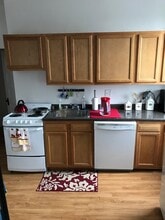 1563 Beacon St, Unit 9 in Brookline, MA - Building Photo - Building Photo