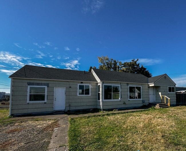 128 Chase St in Eugene, OR - Building Photo - Building Photo