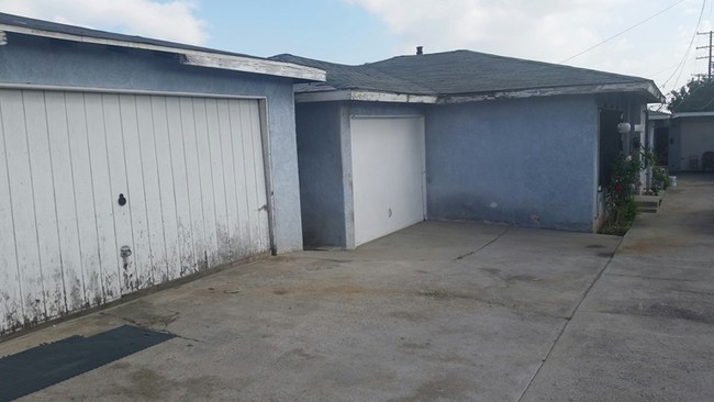 2630 Strathmore Ave in Rosemead, CA - Building Photo - Building Photo