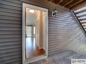 231 Blew Ct in East Brunswick, NJ - Building Photo - Building Photo