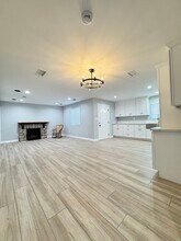 1648 W 83rd St in Los Angeles, CA - Building Photo - Building Photo