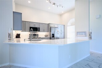 661 Windsurf Ln in Naples, FL - Building Photo - Building Photo