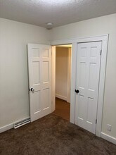 516 Cutler St in Waterloo, IA - Building Photo - Building Photo