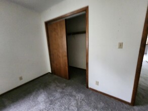 6141 S State Rd 63, Unit B in Terre Haute, IN - Building Photo - Building Photo