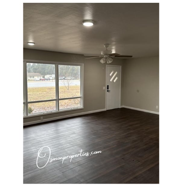 6535 US-62 BUS in Mountain Home, AR - Foto de edificio - Building Photo