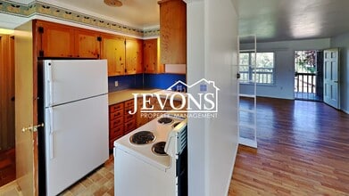 4105 W Lincoln Ave in Yakima, WA - Building Photo - Building Photo