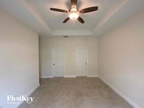 4594 Flamlau Ave in North Port, FL - Building Photo - Building Photo
