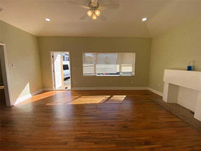 1655 Hayes St in Hollywood, FL - Building Photo - Building Photo